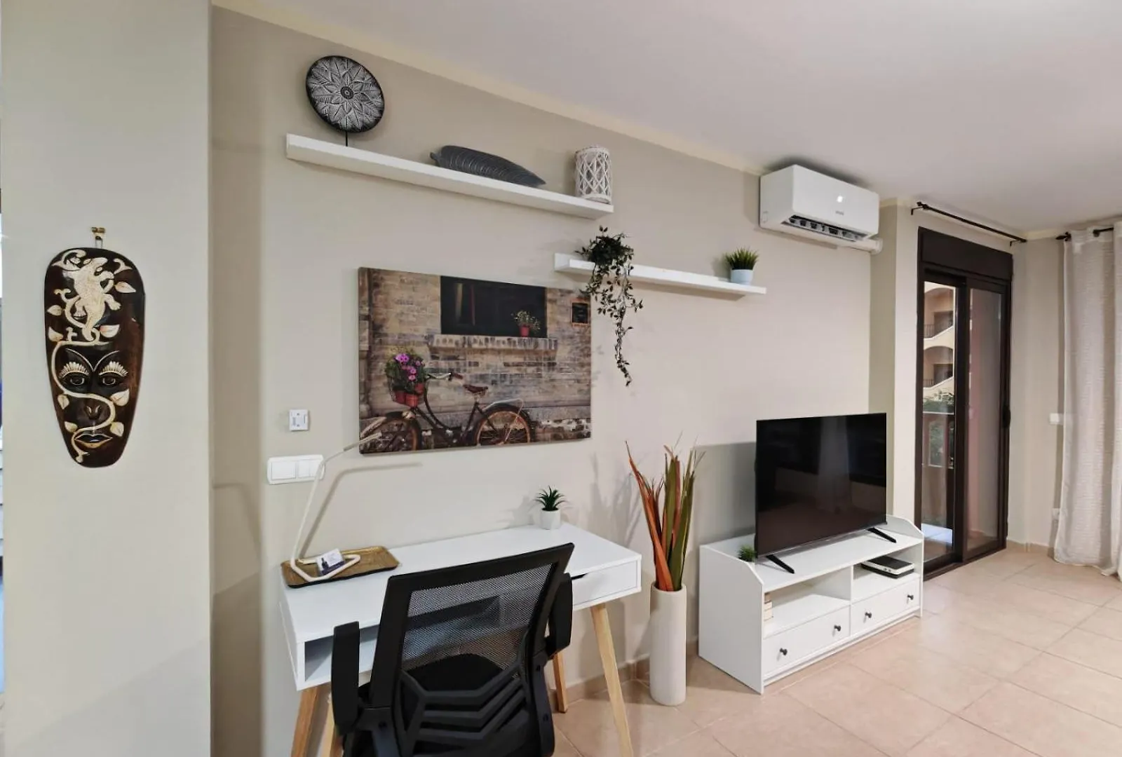 Beautiful Renovated Apartment With Terrace And Air Condition In Mocan 4 Palm Mar Эль-Пальмар