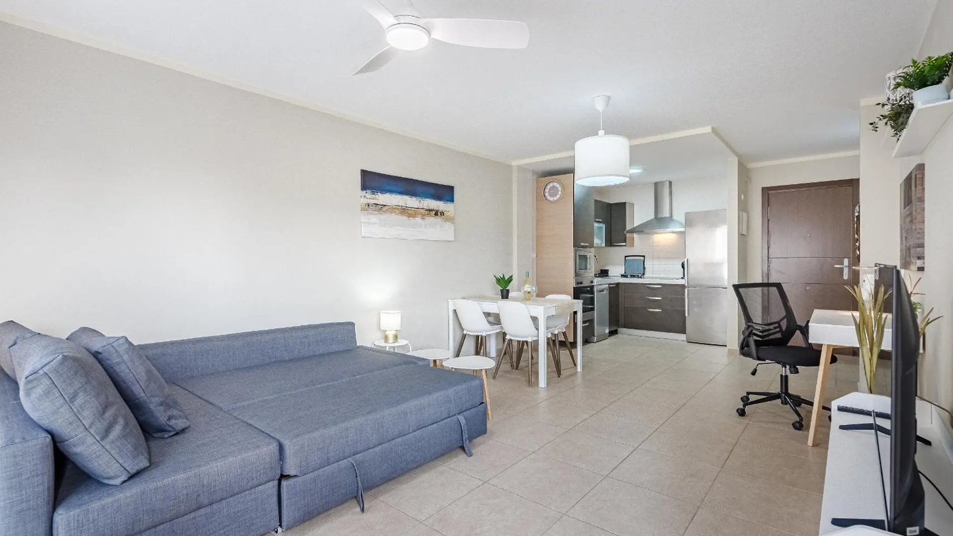 Beautiful Renovated Apartment With Terrace And Air Condition In Mocan 4 Palm Mar 0*, Palm-mar Španělsko